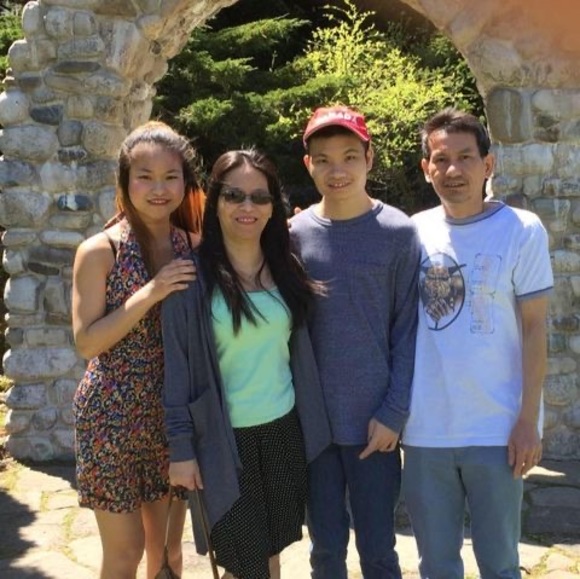 Meet your Posher, Violet ngoc - Picture 1 of 1